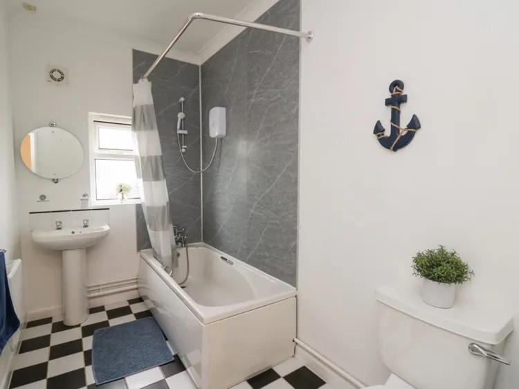 2 Bedroom Holiday Home In The Heart Of West Wales St Clears Exterior photo